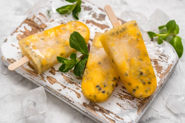 Wasserglace mit Passionsfrüchten